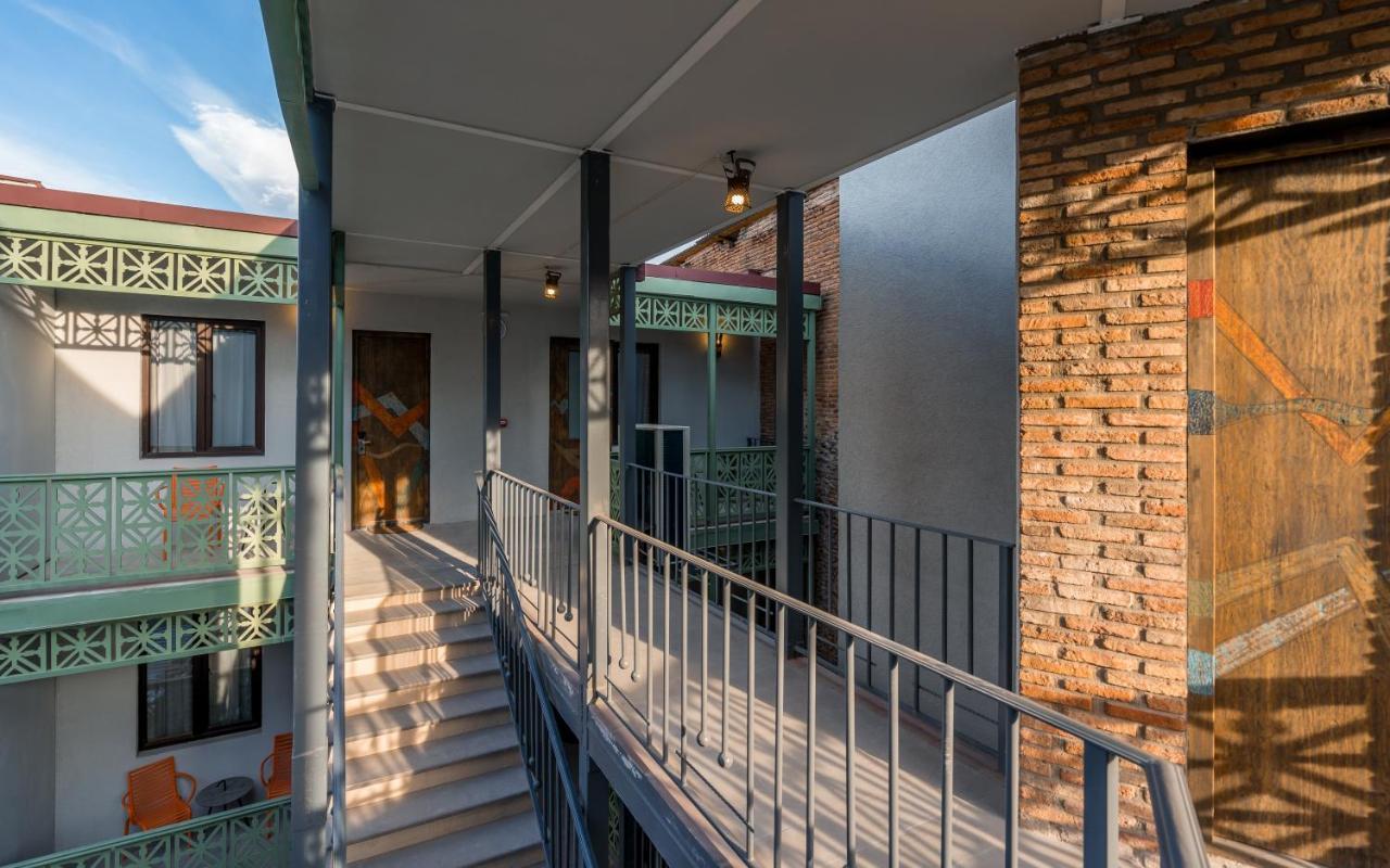 Boutique Kosher Hotel Tourfa Тбілісі Екстер'єр фото