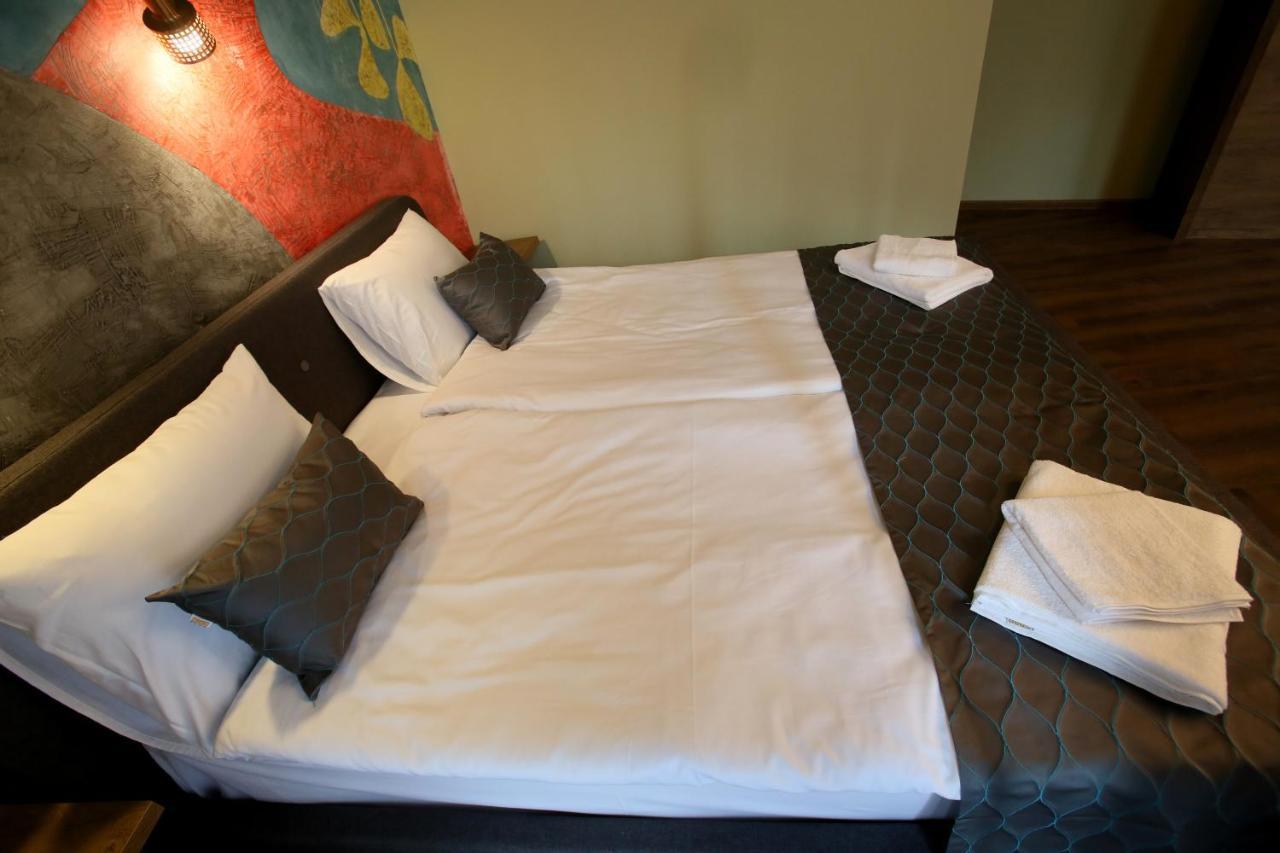 Boutique Kosher Hotel Tourfa Тбілісі Екстер'єр фото