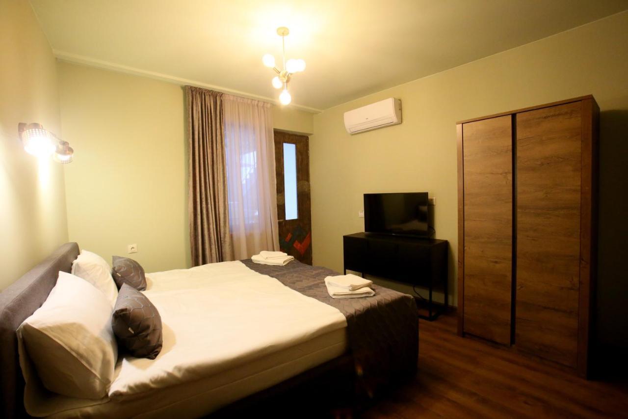 Boutique Kosher Hotel Tourfa Тбілісі Екстер'єр фото