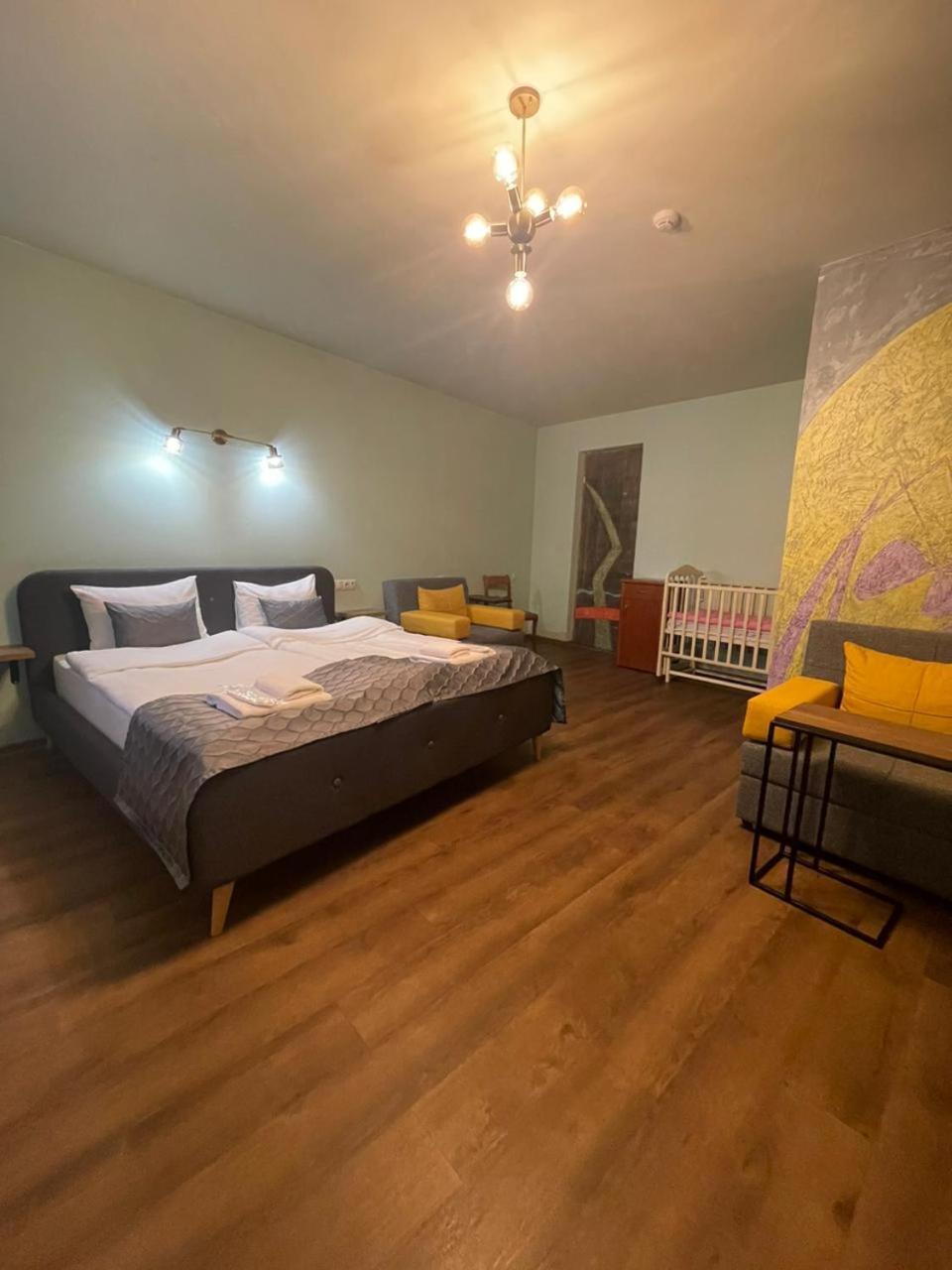 Boutique Kosher Hotel Tourfa Тбілісі Екстер'єр фото